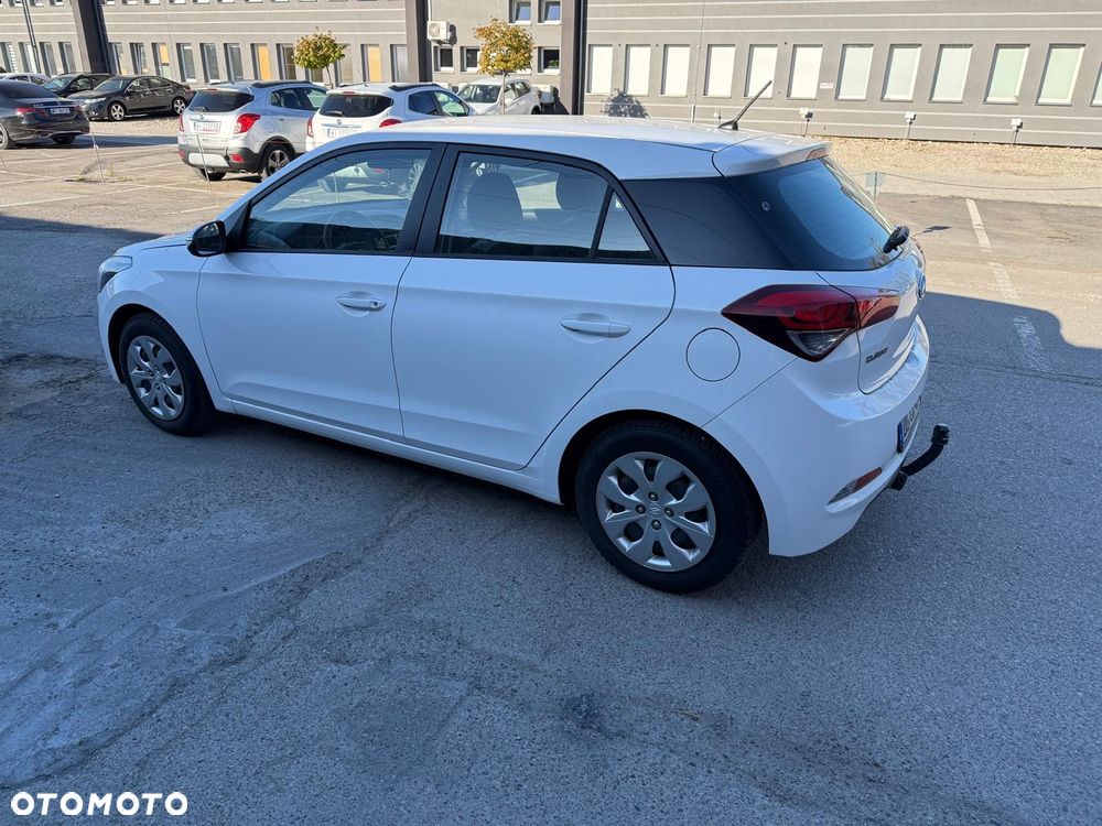 Hyundai i20 1.2 Select - 12