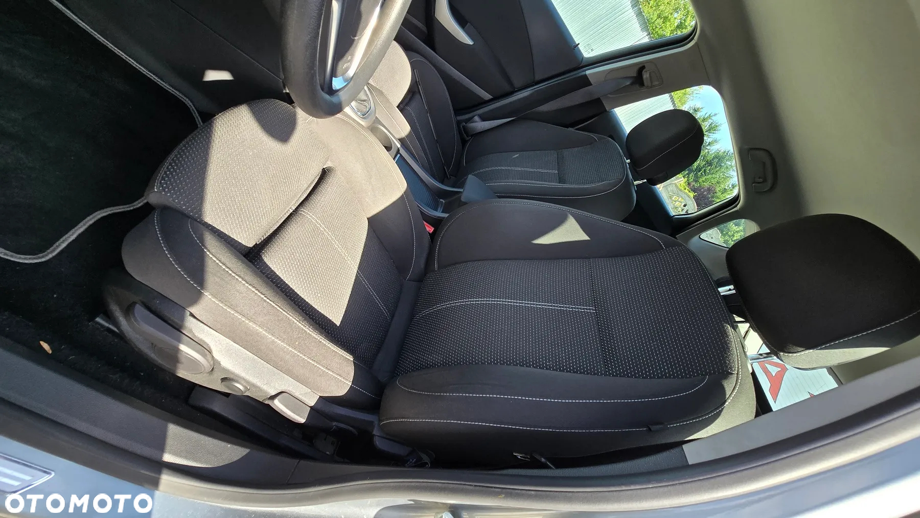 Opel Astra IV 1.6 Essentia - 19