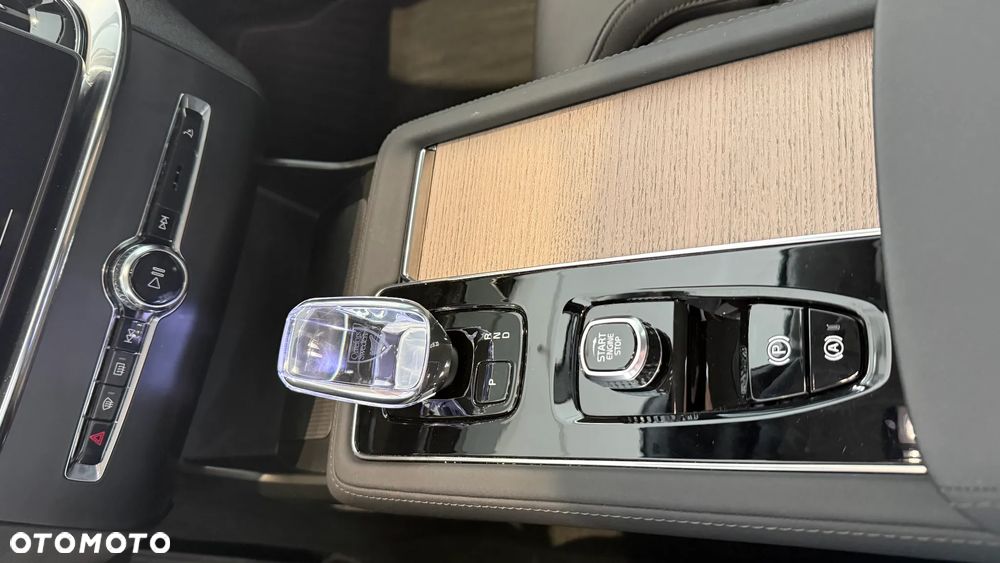 Volvo XC 90 B5 B AWD Plus Bright - 18