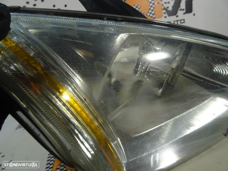 Ótica / Farol Direito Ford Focus Ii (Da_, Hcp, Dp)  4M51 13W029 Bd / 4 - 4
