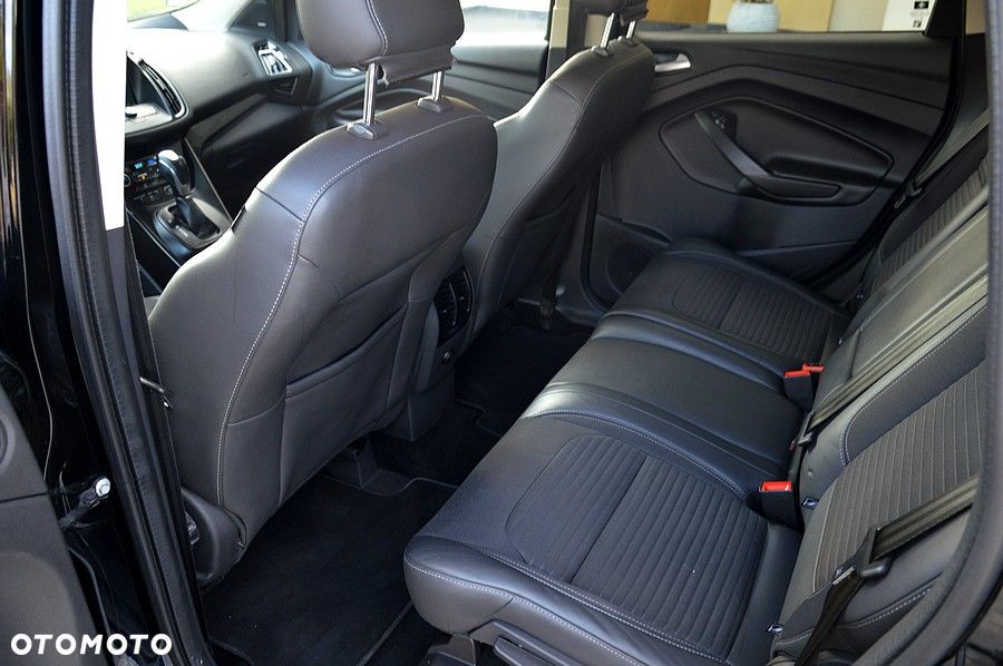 Ford Kuga 2.0 TDCi 4WD Titanium Plus - 24