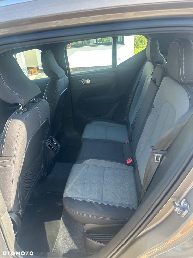 Volvo XC 40 T3 Momentum Pro - 16