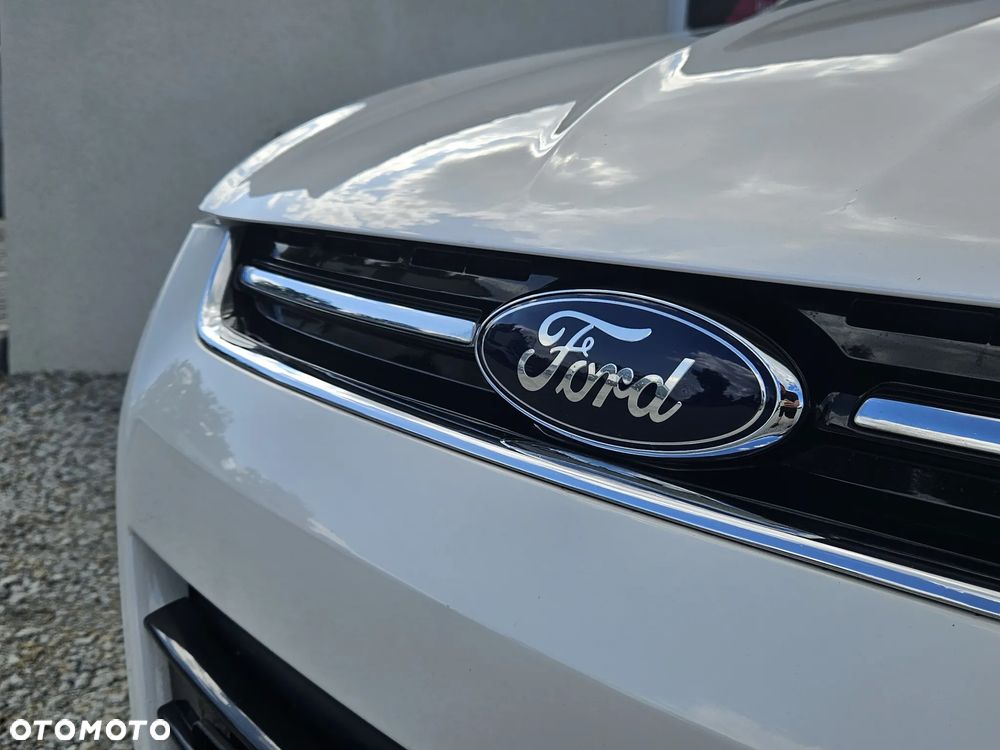 Ford Kuga 2.0 TDCi FWD Titanium - 26