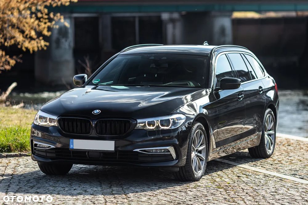 BMW Seria 5 520d xDrive Luxury Line sport - 2