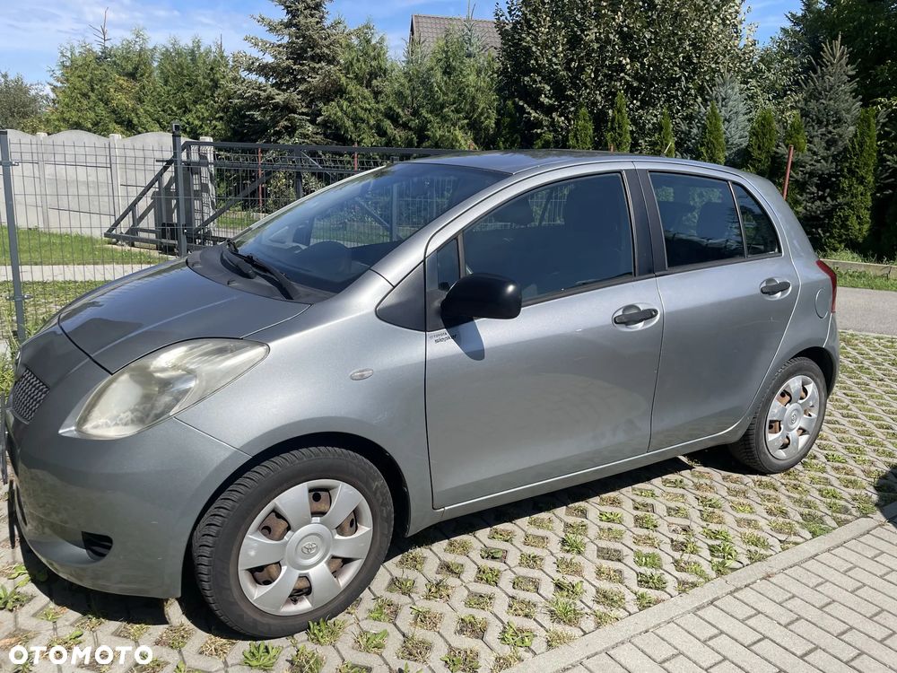 Toyota Yaris 1.0 Terra - 8