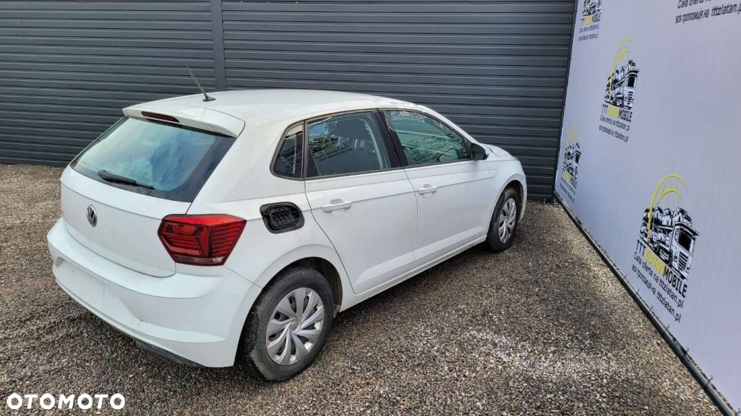 Volkswagen Polo - 2