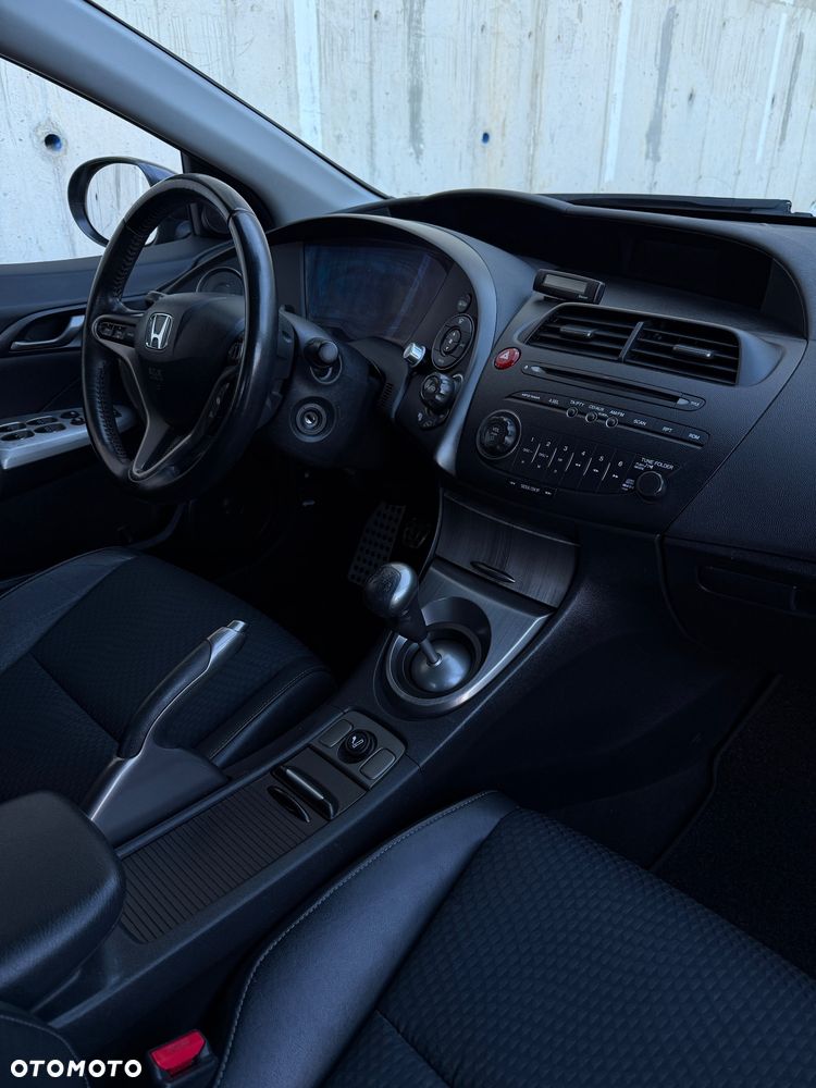 Honda Civic 1.8 GT Special Edition - 13