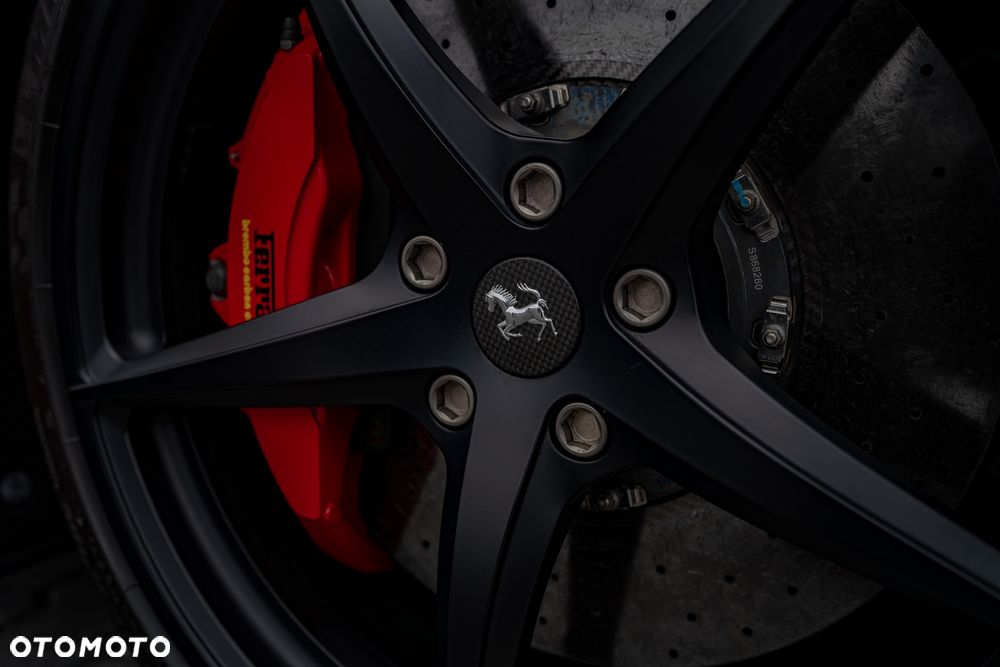 Ferrari F12berlinetta - 28