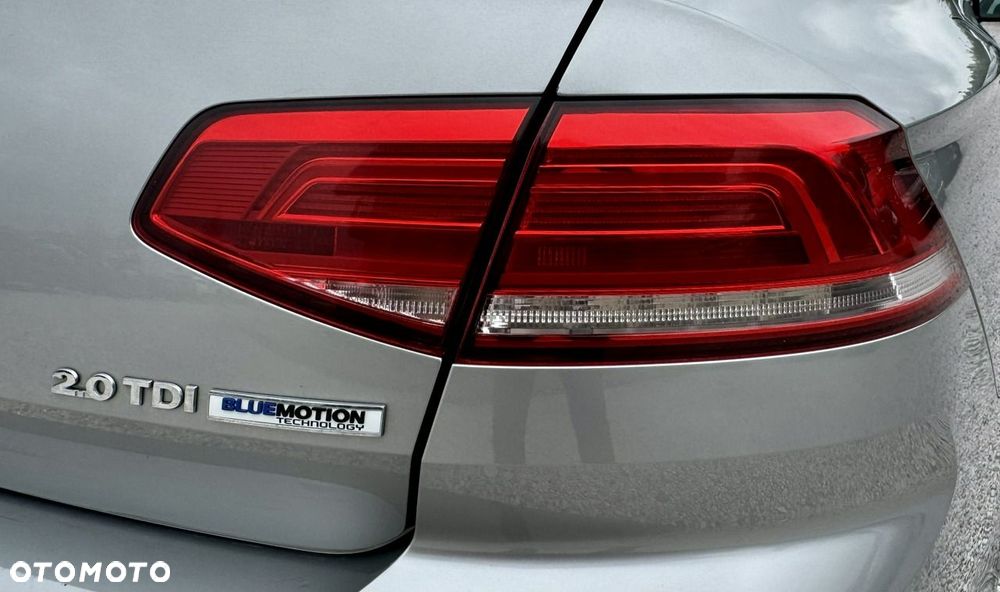 Volkswagen Passat 2.0 TDI (BlueMotion Technology) Comfortline - 15