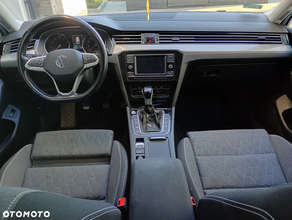 Volkswagen Passat 1.5 TSI EVO Business - 10