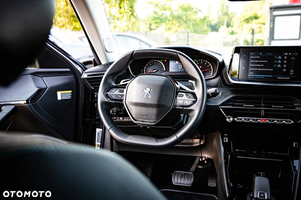 Peugeot 2008 1.5 BlueHDi Allure S&S EAT8 - 18