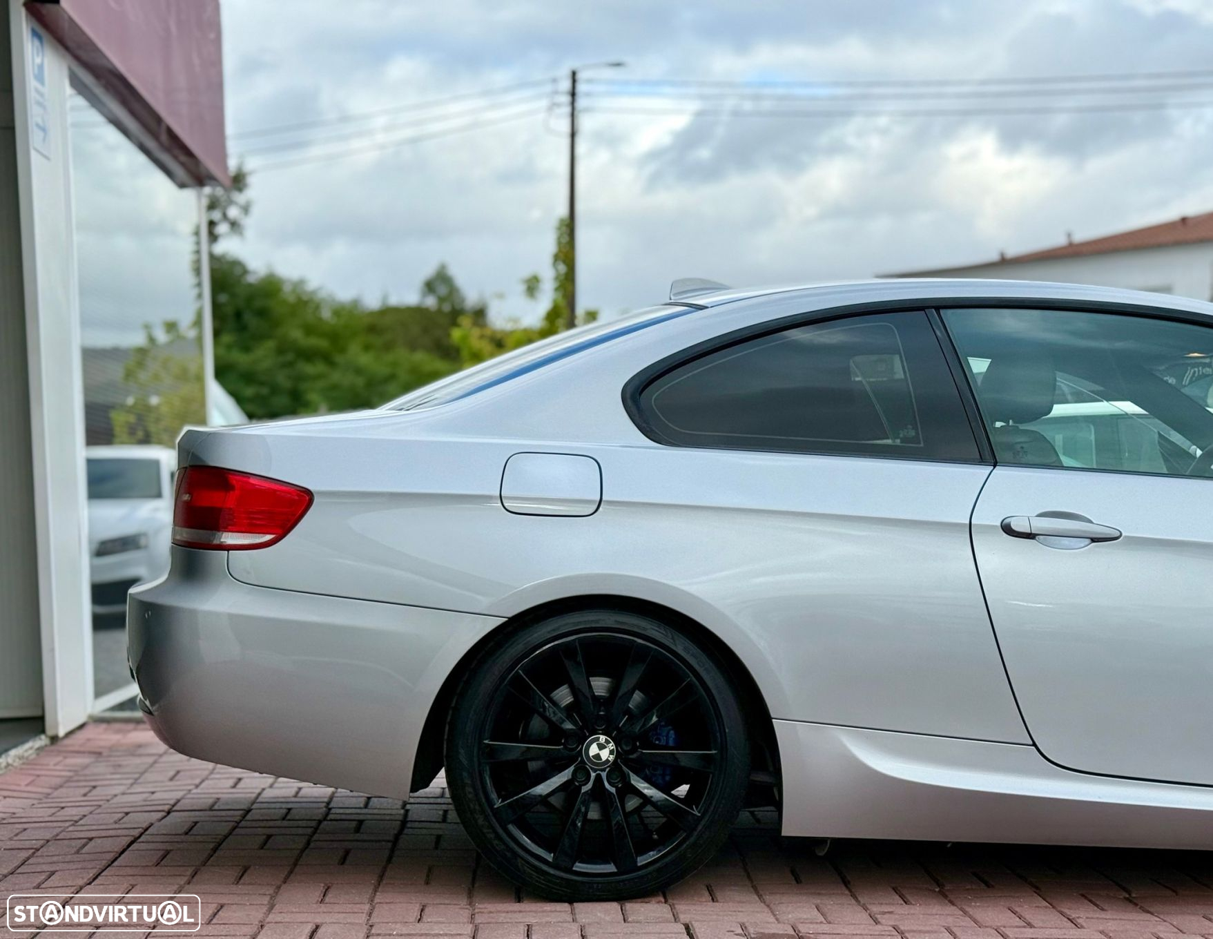 BMW 320 d Coupe - 10