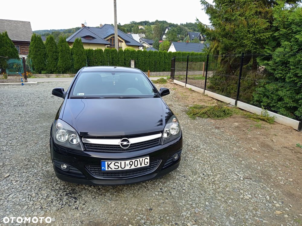 Opel Astra III GTC 1.6 Enjoy - 2