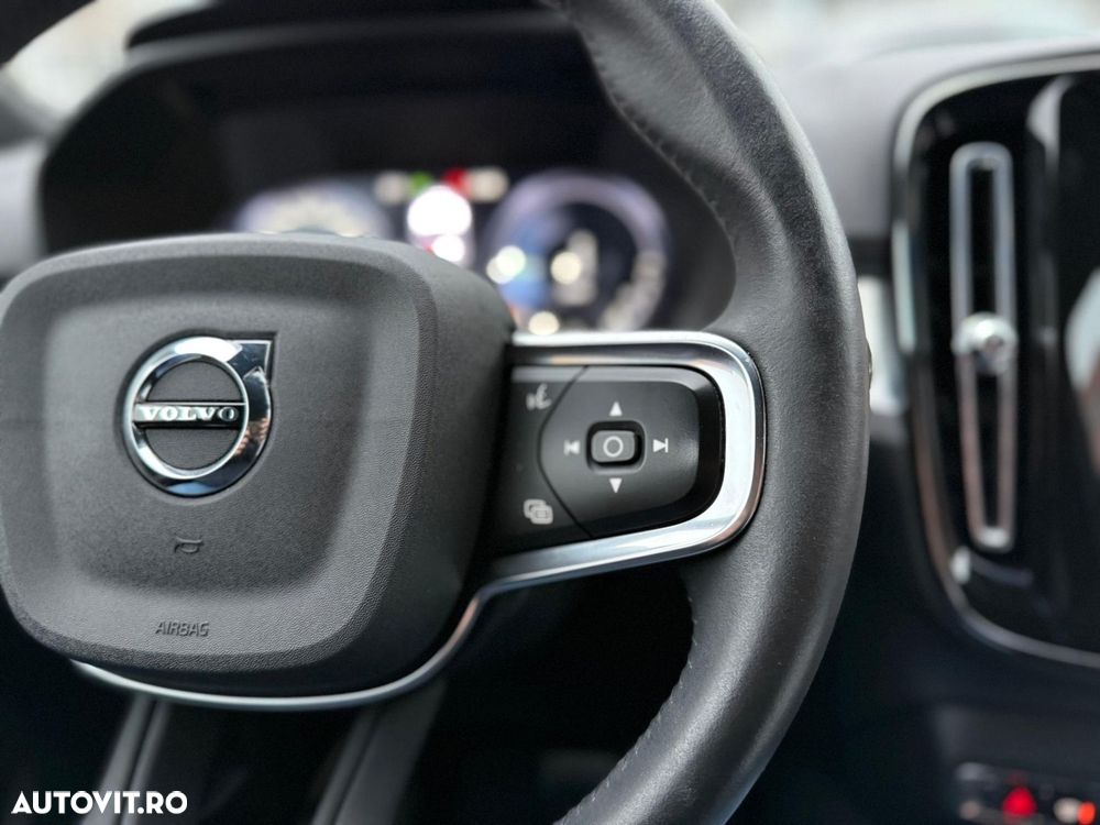 Volvo XC 40 Recharge T4 Twin Engine AT7 Inscription Expression - 14