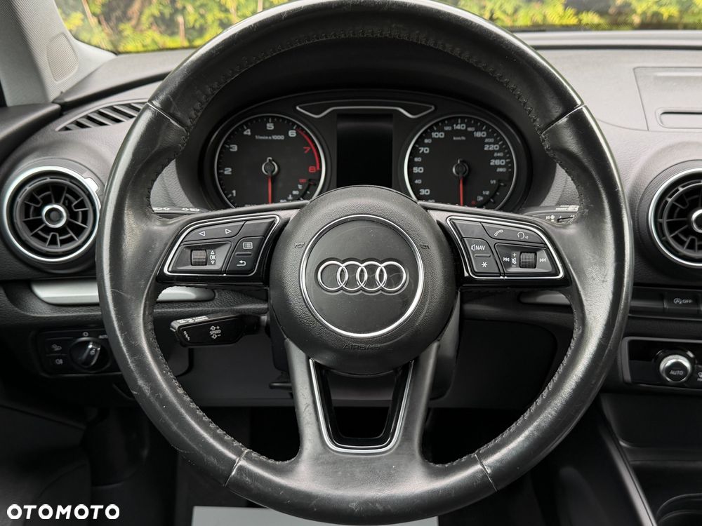 Audi A3 Sportback 1.0 TFSI design - 24