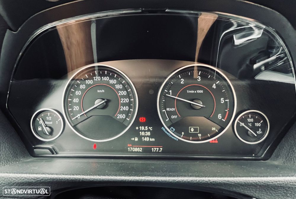 BMW 318 d Line Sport - 11