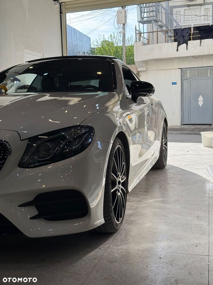 Mercedes-Benz Klasa E 200 4Matic 9G-TRONIC AMG Line - 20