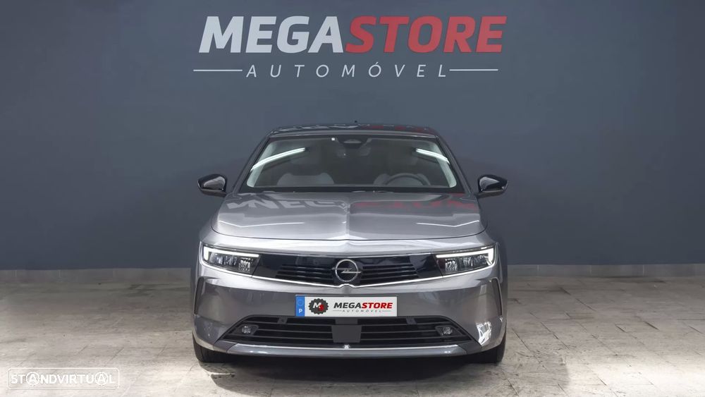 Opel Astra 1.2 T Elegance - 2