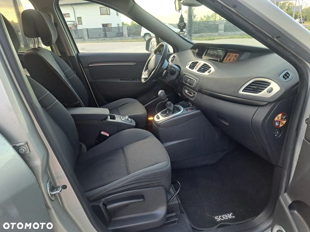 Renault Scenic dCi 110 Xmod Paris - 10