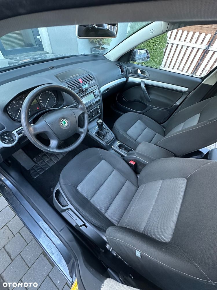 Skoda Octavia 2.0 TDI Ambiente - 8