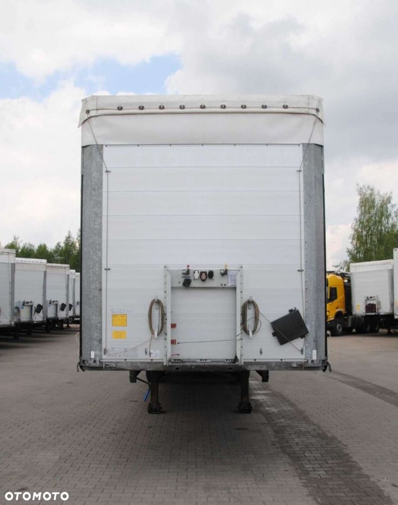 Schmitz Cargobull SCS kurtyna, podnoszona oś - 8