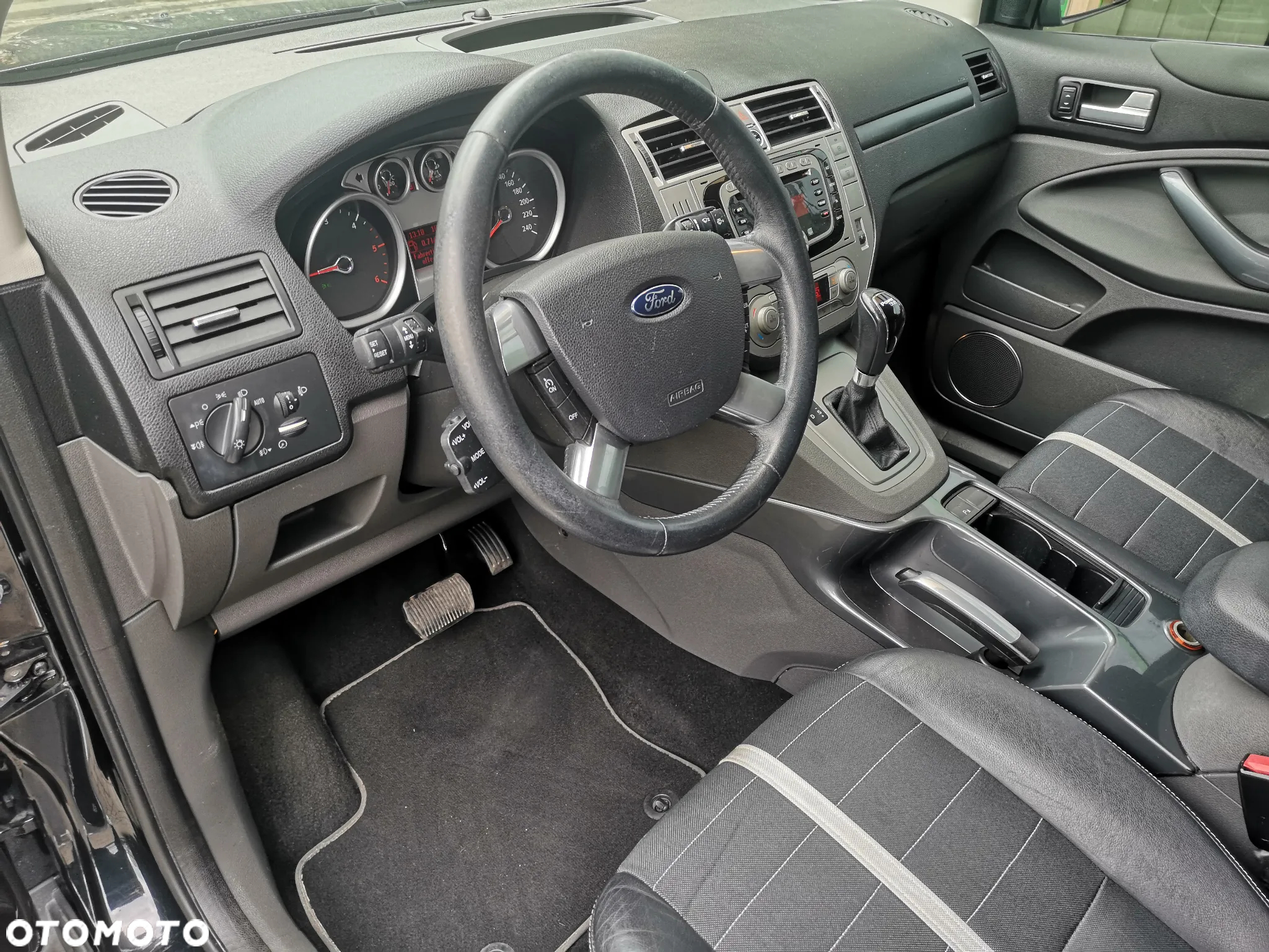 Ford Kuga 2.0 TDCi 4WD Titanium - 12
