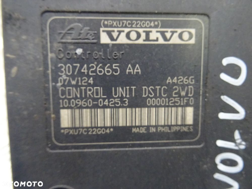 VOLVO V50 2.0D KOMBI POMPA ABS 30742665AA - 6