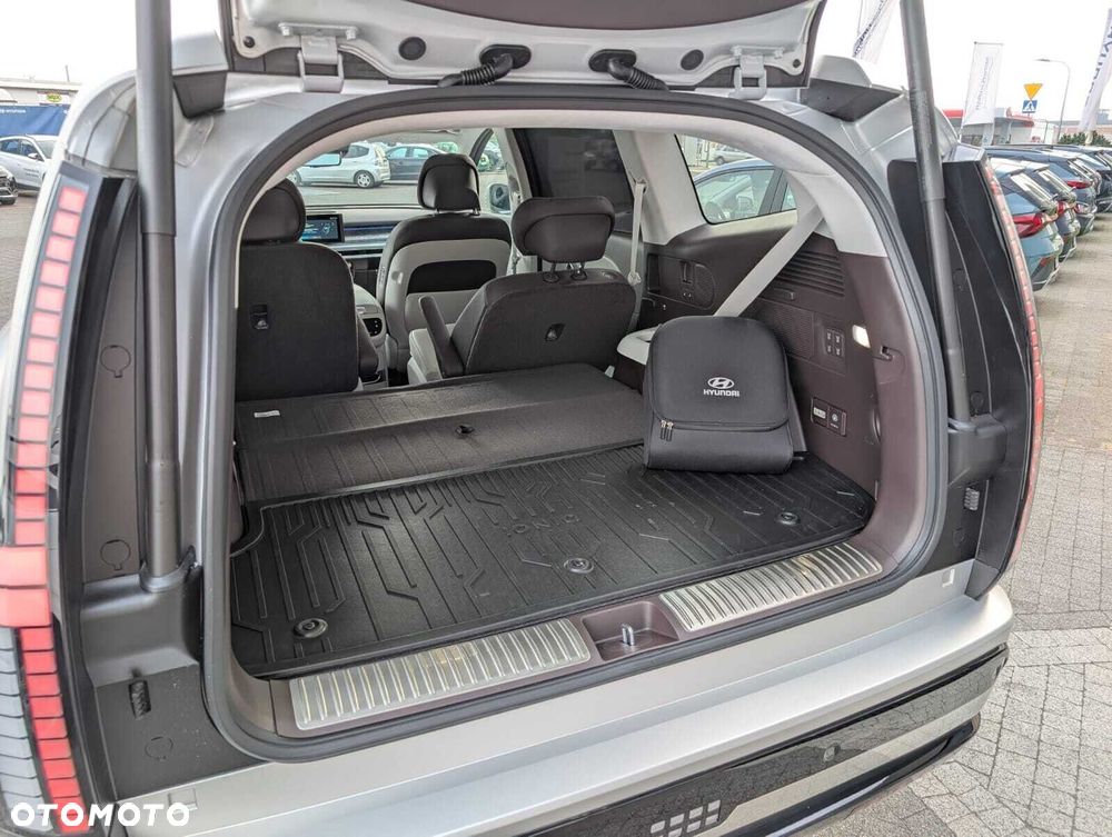 Hyundai IONIQ 9 110kWh Calligraphy AWD Performance - 13