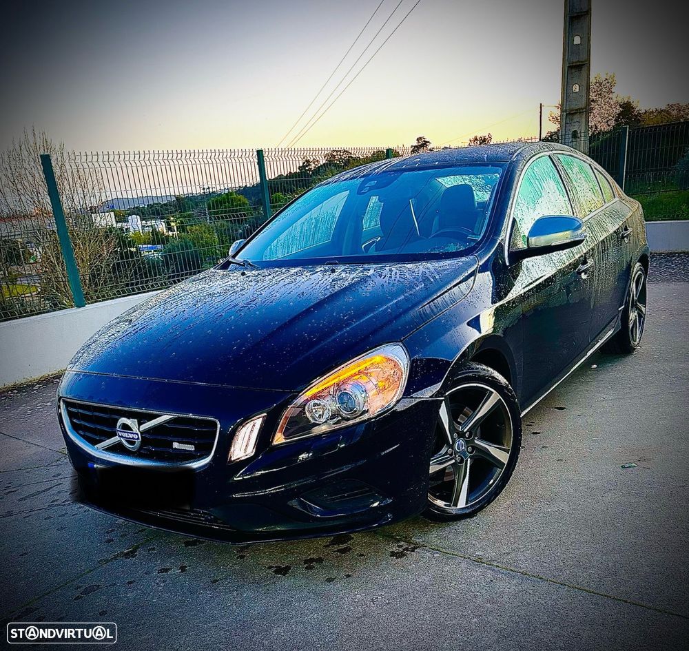 Volvo S60 2.4 D5 R-Design Summum AWD Geartonic - 1