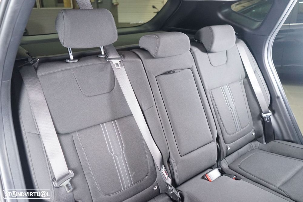 Hyundai Tucson 1.6 T-GDI HEV Vanguard - 42