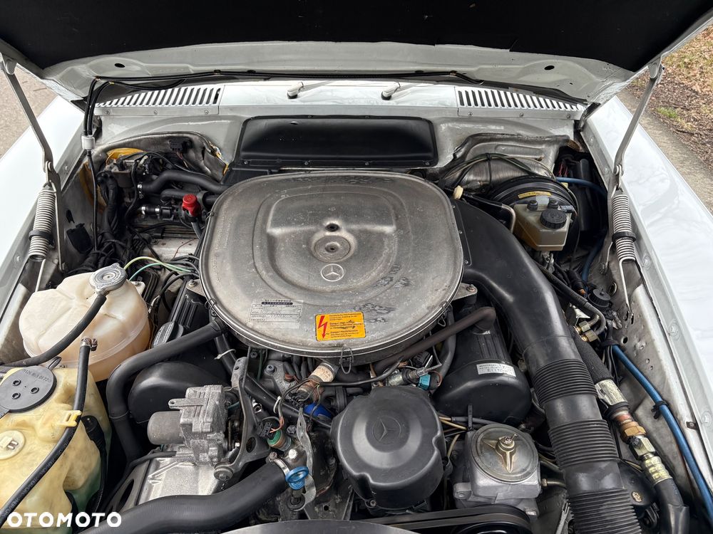 Mercedes-Benz SL - 24