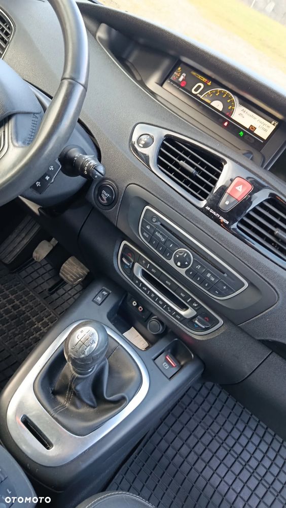 Renault Scenic 1.9 dCi FAP Privilege - 11