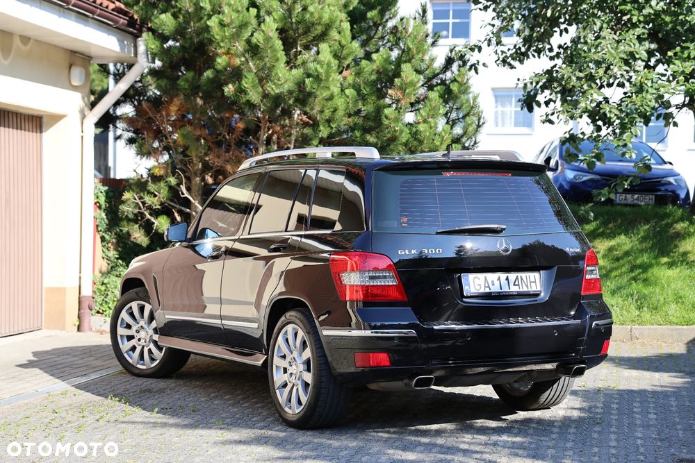 Mercedes-Benz GLK 300 4Matic 7G-TRONIC SPORT EDITION - 2