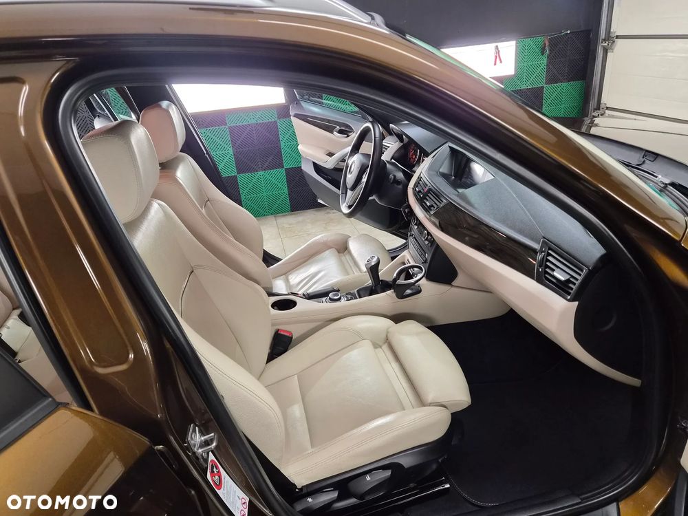 BMW X1 sDrive20d - 27
