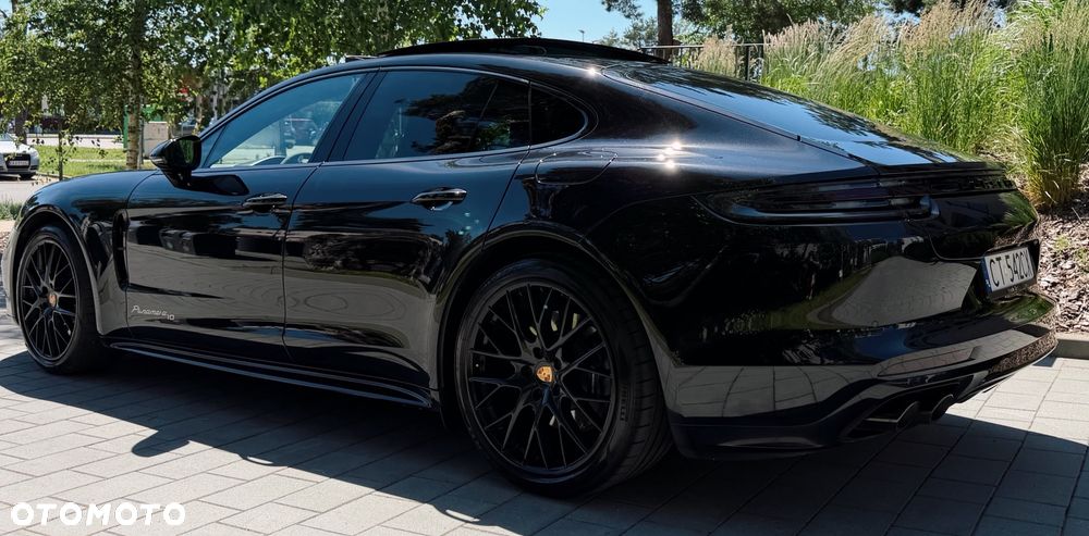 Porsche Panamera 4 E-Hybrid 10 Years Edition - 12