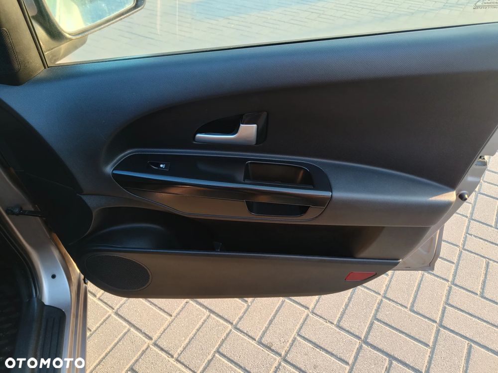 Kia Ceed Cee'd 2.0 crdi Optimum + - 10