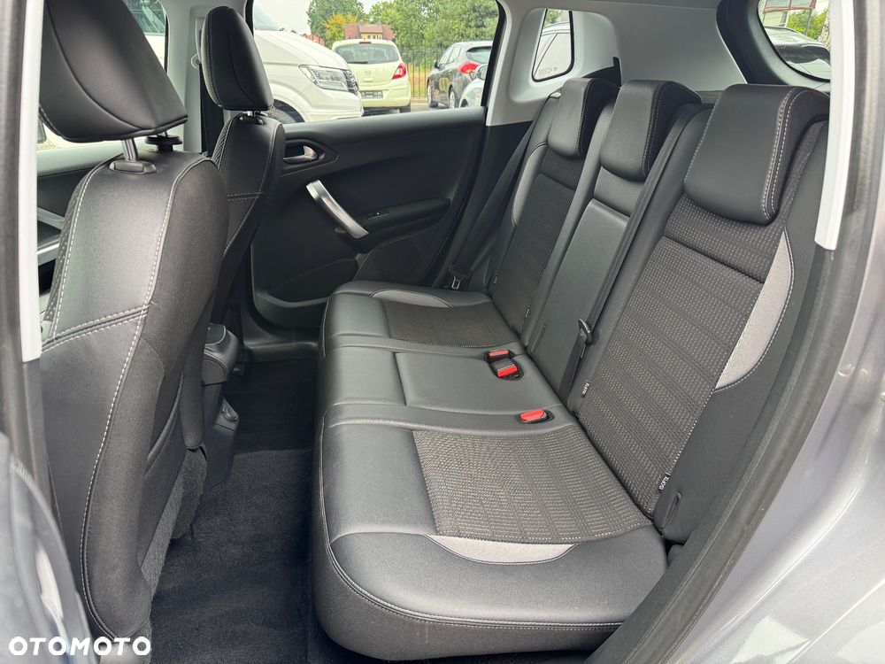 Peugeot 2008 PureTech 110 GPF Stop&Start EAT6 Allure - 14