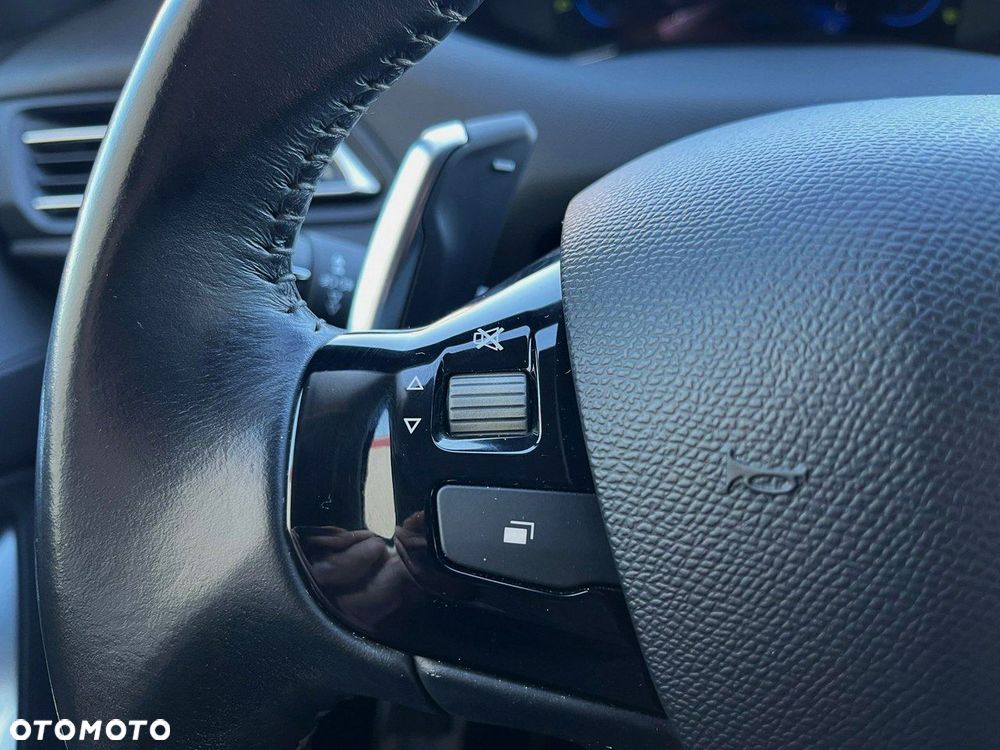 Peugeot 308 SW BlueHDi 130 EAT8 Stop & Start Allure Business-Paket - 13