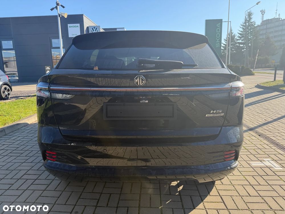 MG HS Hybrid+ - 8