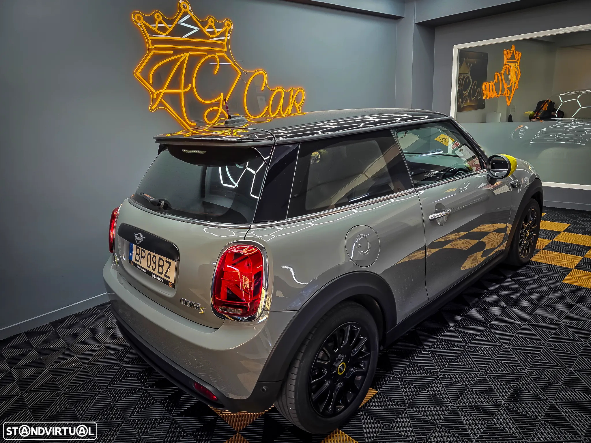 MINI 3 Portas Cooper SE - 16
