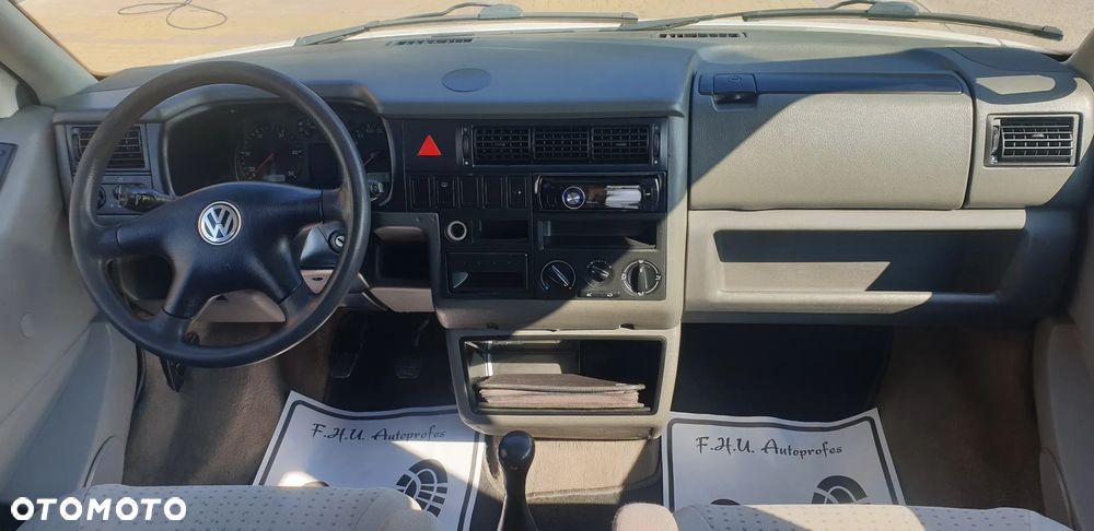 Volkswagen Transporter - 13
