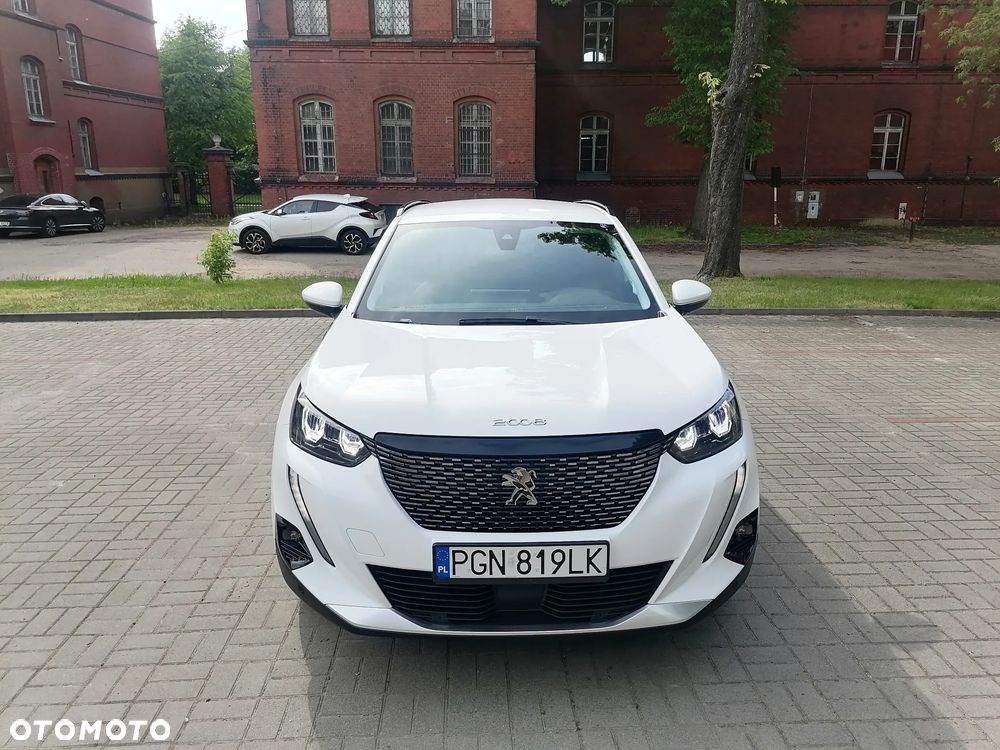 Peugeot 2008 1.5 BlueHDi Allure S&S - 12