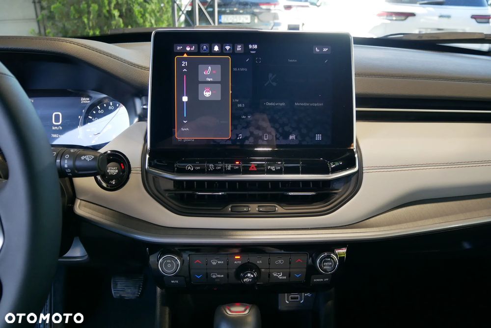 Jeep Compass - 27