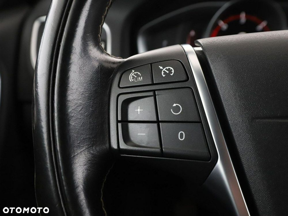 Volvo V60 D2 Drive-E Dynamic Edition (Momentum) - 32