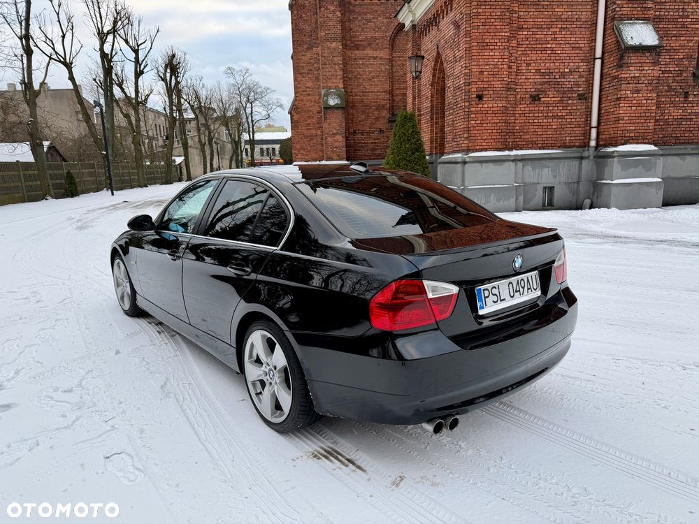 BMW Seria 3 325i - 3