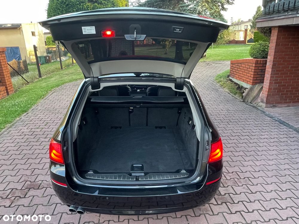 BMW Seria 5 520d Touring Luxury Line - 18