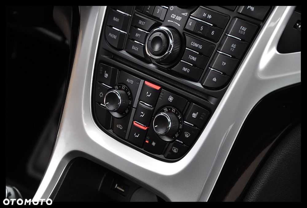 Opel Astra 1.6 Turbo Innovation - 38