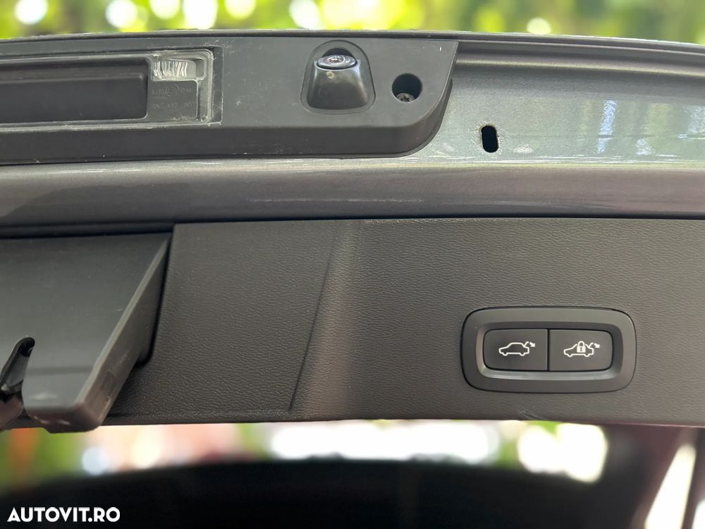 Volvo XC 40 - 4