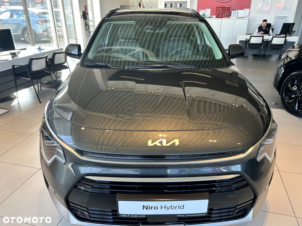 Kia Niro 1.6 GDI Hybrid M - 2