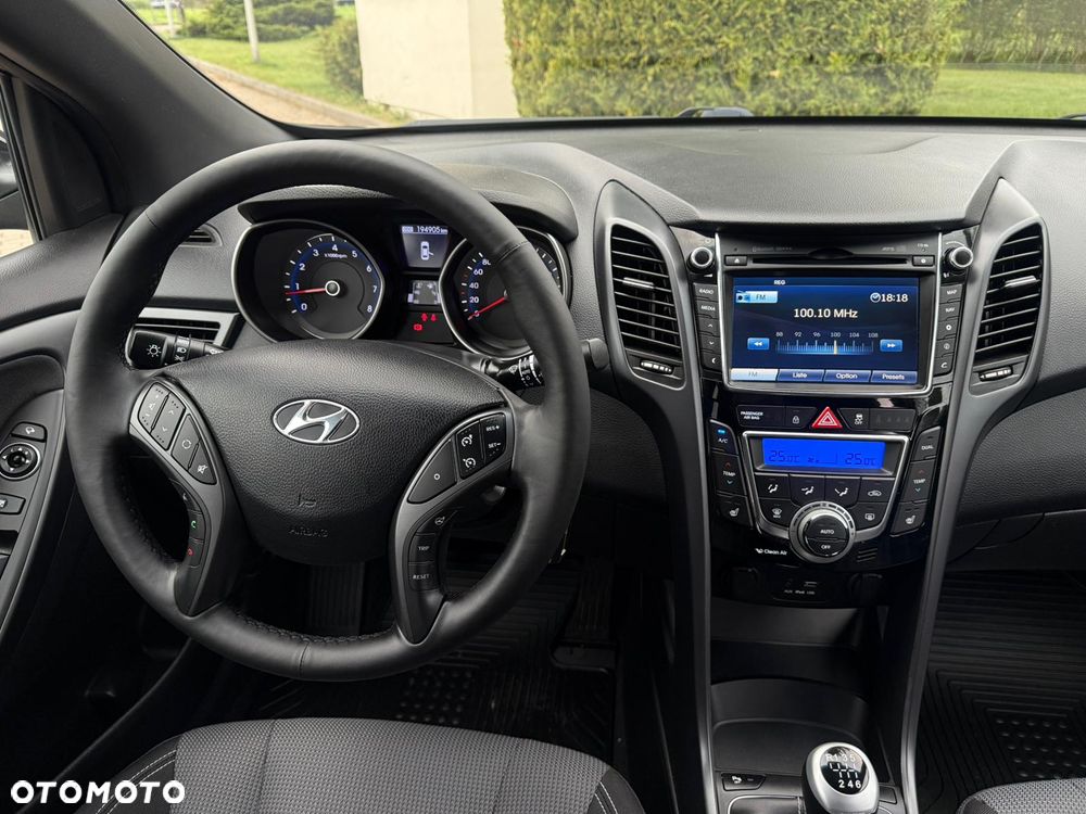 Hyundai i30 blue 1.6 GDI Passion - 5